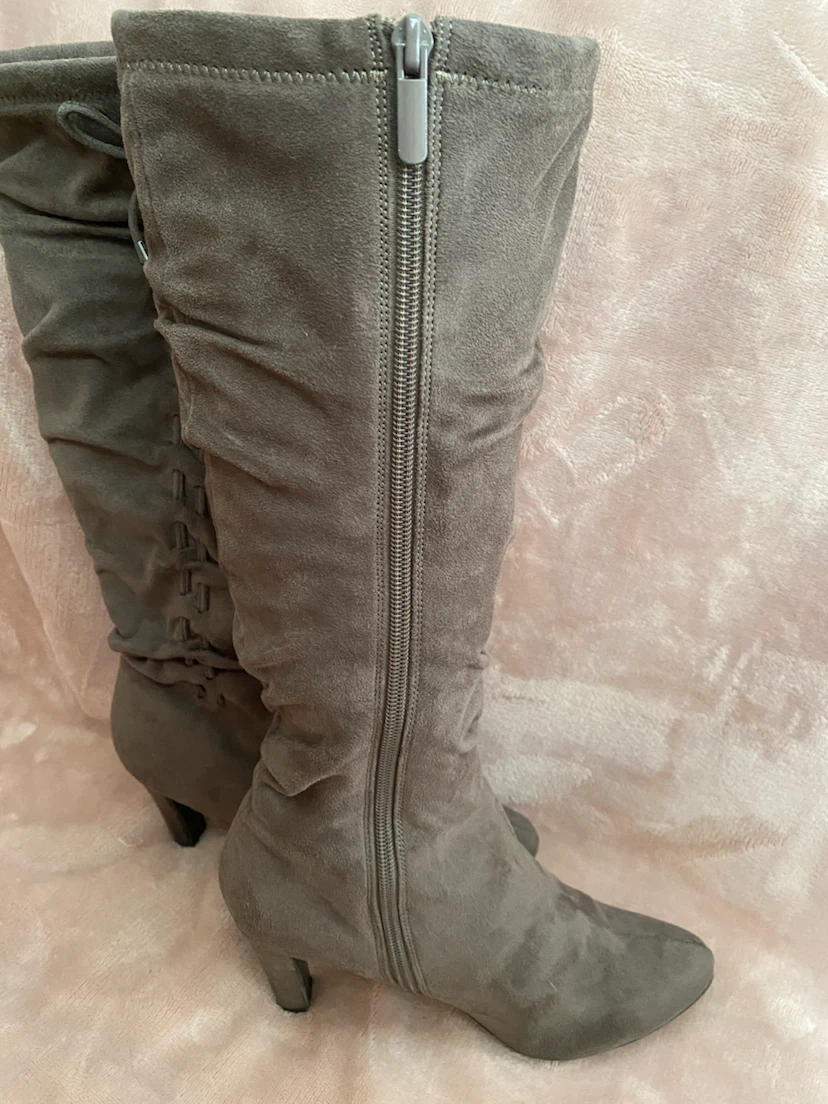 Dark Grey Ruched Knee-High Boots - photo 3