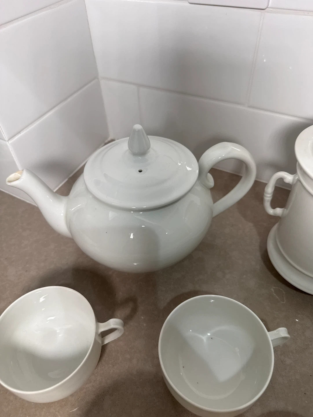 White Ceramic Tea Set with Strainer - photo 2