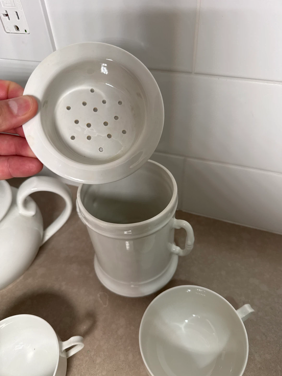 White Ceramic Tea Set with Strainer - photo 3