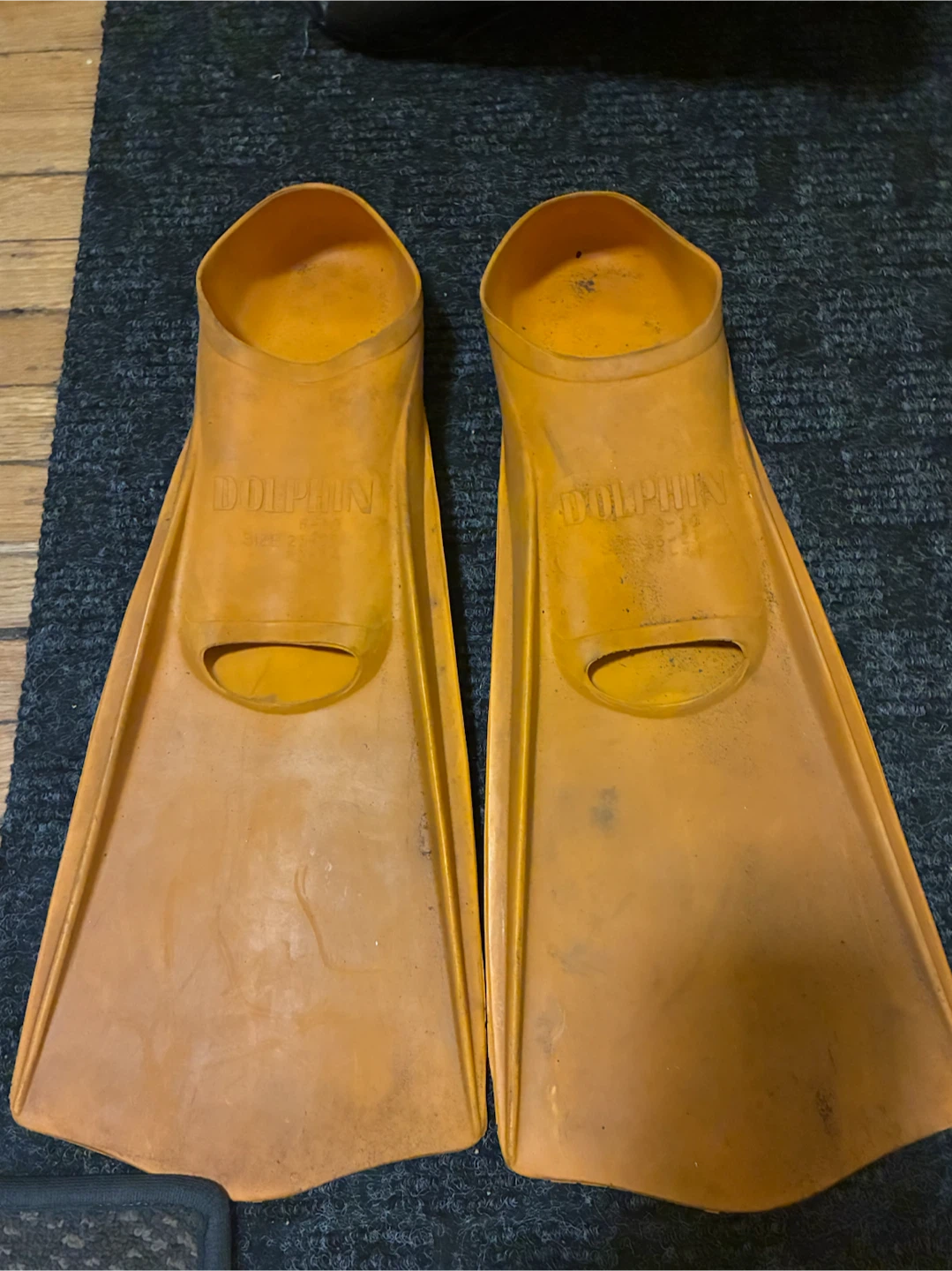 Used Dolphin Full Foot Snorkeling Fins - Size 8-10 (EU 42-44 - photo 3