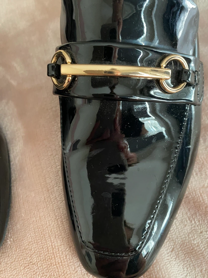 Le Château Black Patent Loafers - photo 4