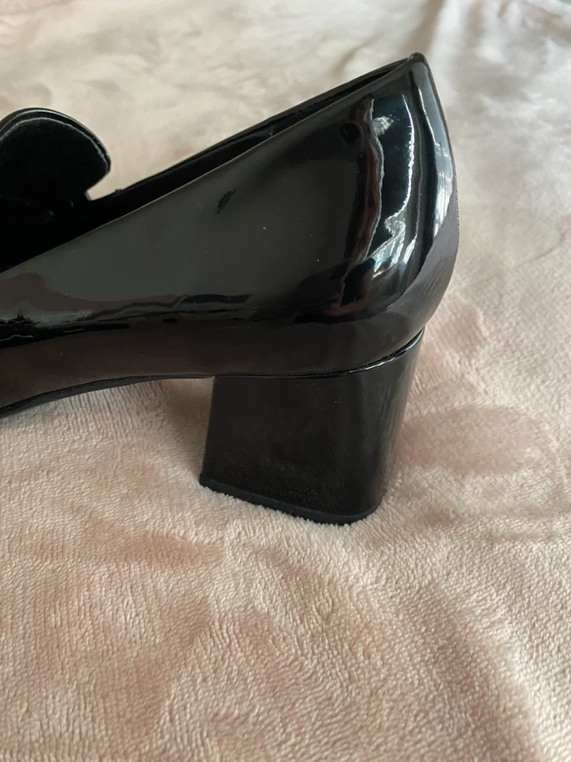 Le Château Black Patent Loafers - photo 5