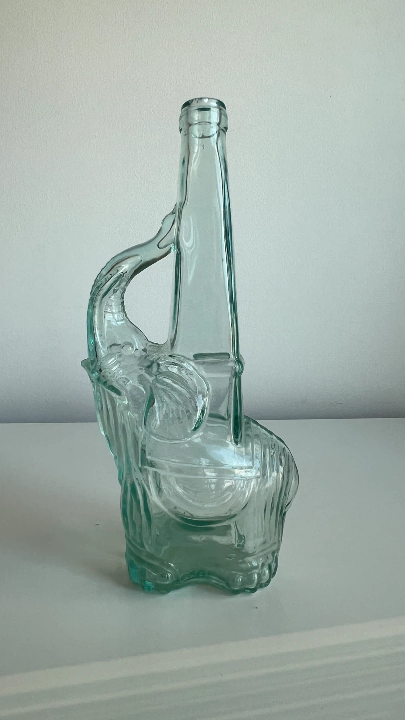 Vintage Glass Elephant Decanter Bottle 750ml Made in Italy - photo 2
