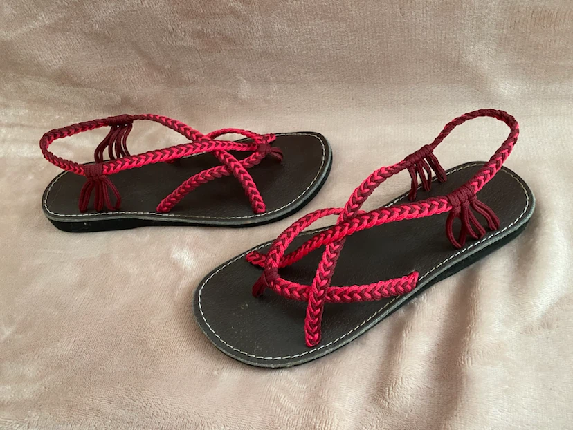 Bundle size 8 summer sandals - photo 4