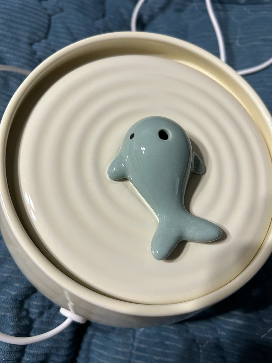 New-Ceramic Pet Water Fountain with Whale Lid - photo 2