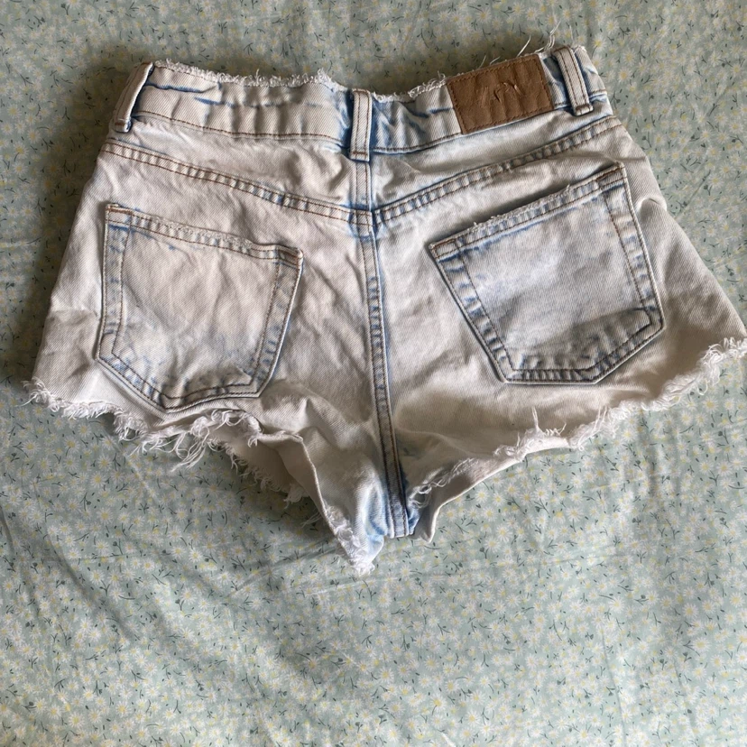 ZARA Denim Shorts - photo 2