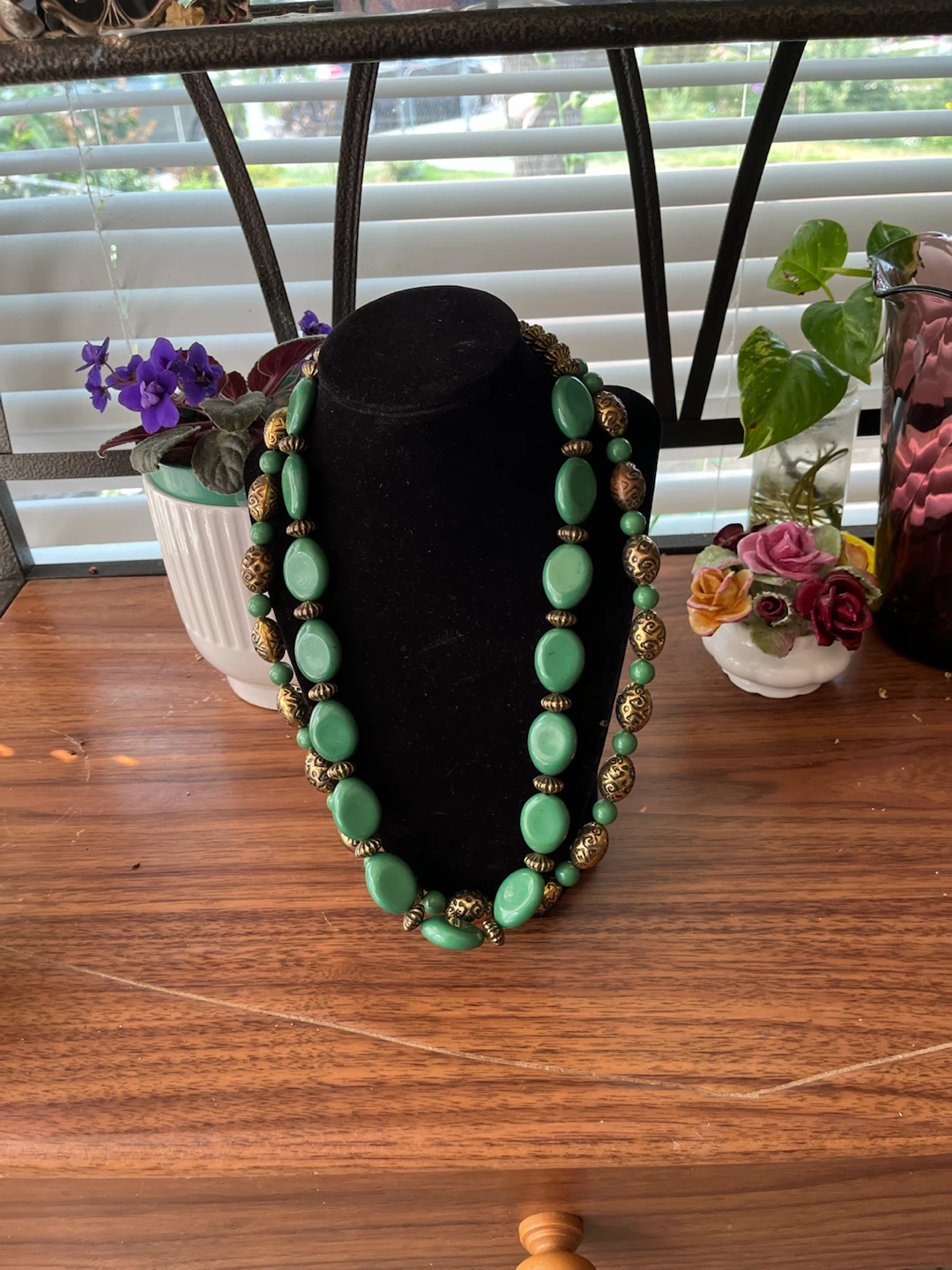 Stunning Green Bead Necklace - photo 2