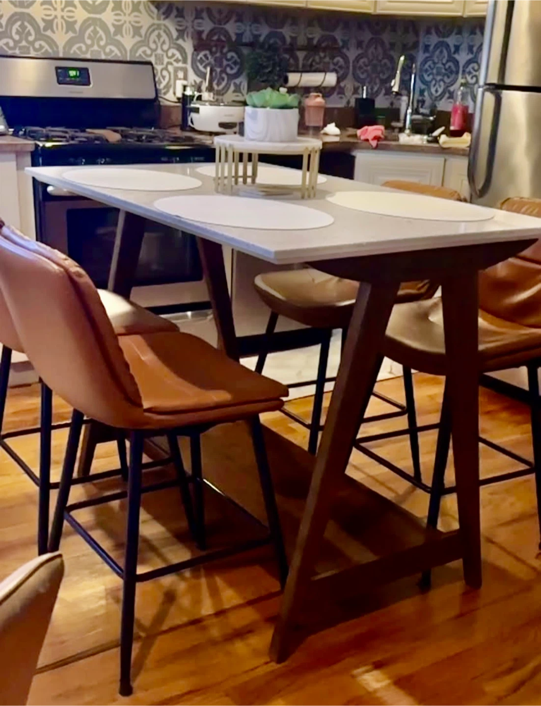 West Elm Mid-Century table and 4 chairs - photo 3
