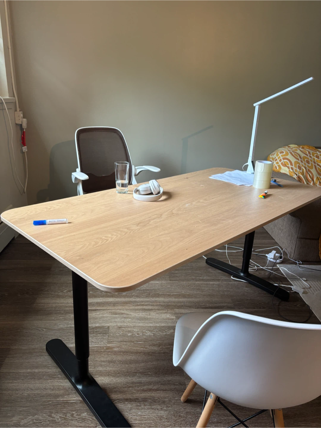 moving sale🔥: adjustable desk