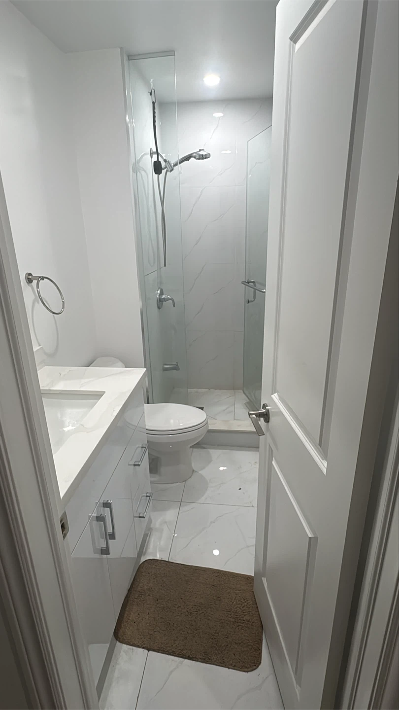Room for Rent - photo 4