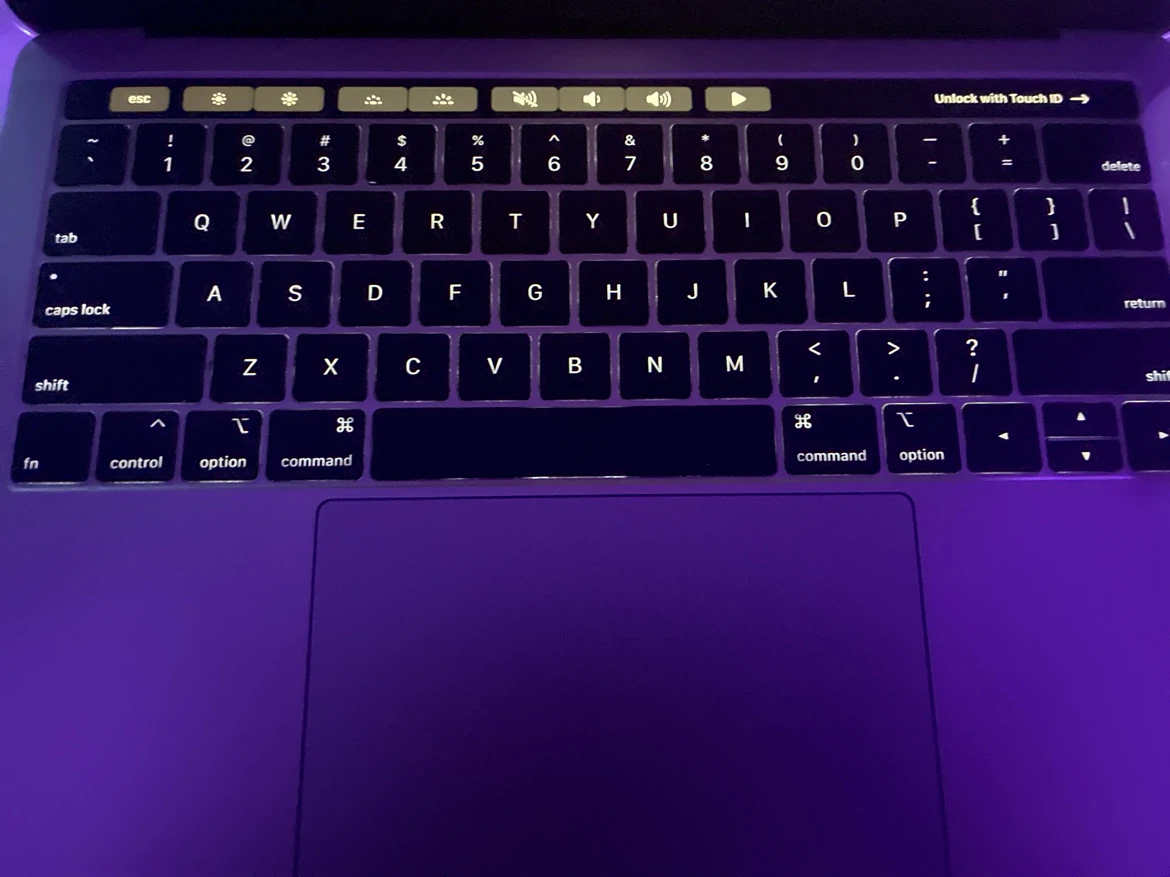 MacBook Pro 13-Inch Touchbar 2018 (GREAT DEAL) - photo 3