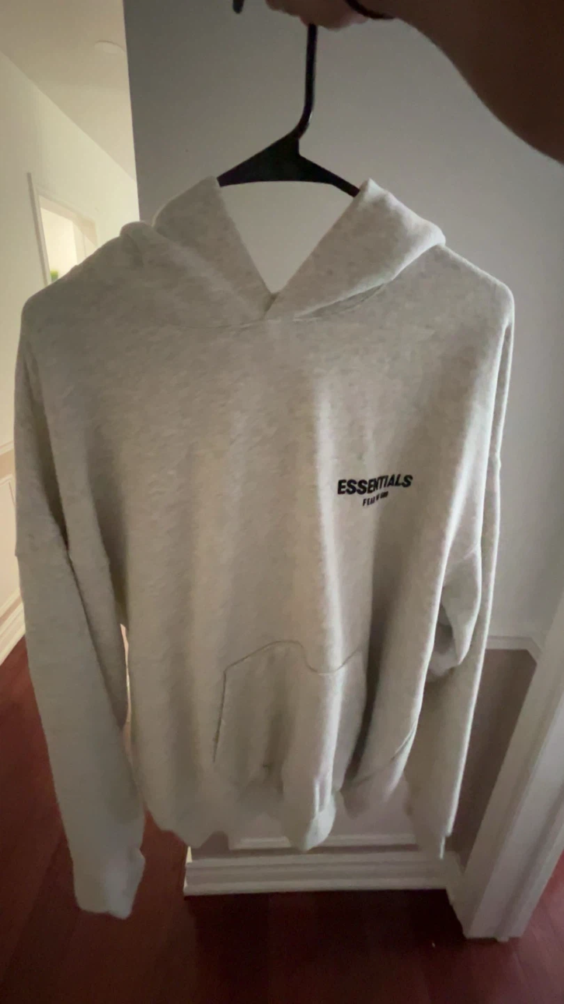 Essentials Hoodie Light Omium