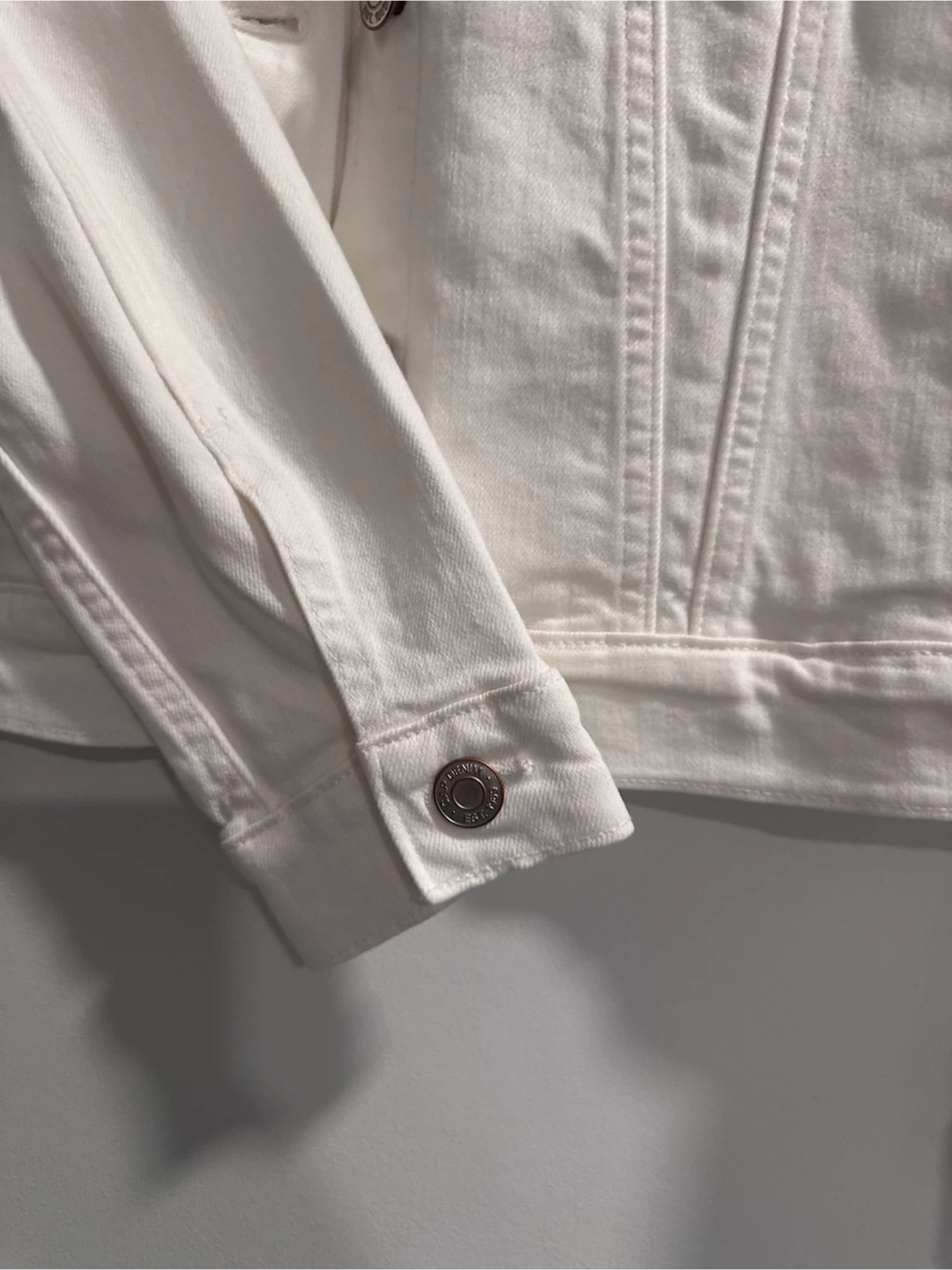 GAP White Denim Jacket - Size M - photo 5