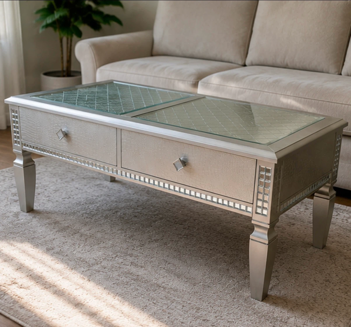 Coffee table  diamond 💎 studded  (good used condition) - photo 2