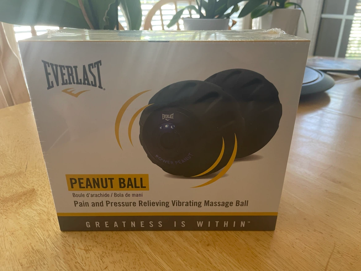 Everlast Peanut Massage Ball