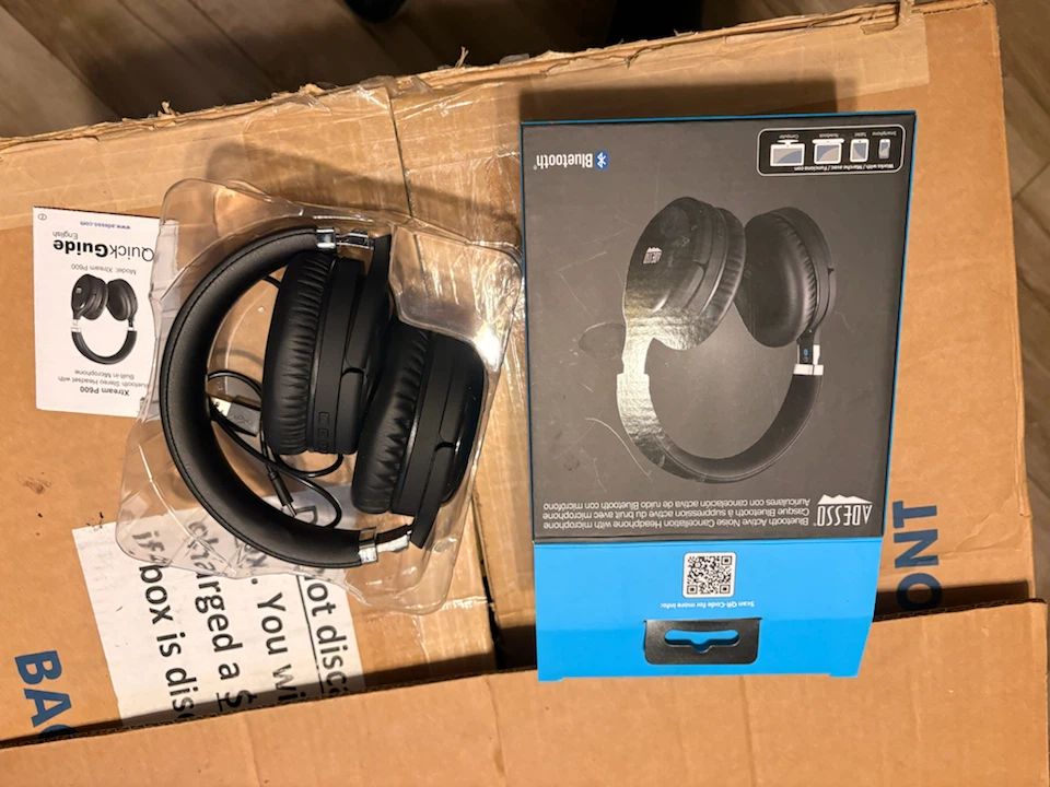 Adesso Bluetooth Active Noise Cancelling Headphones XT800