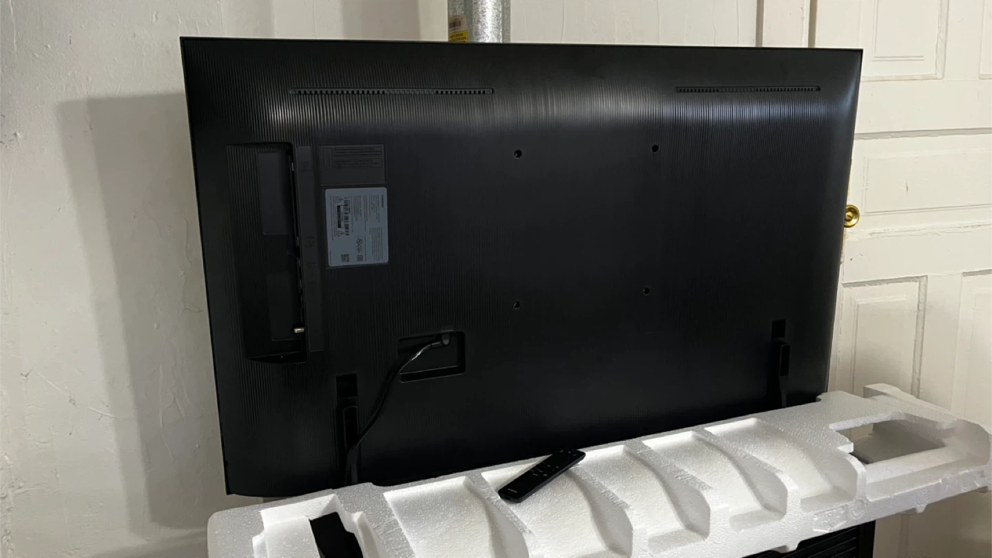 Samsung QLED 4K Smart TV - photo 2