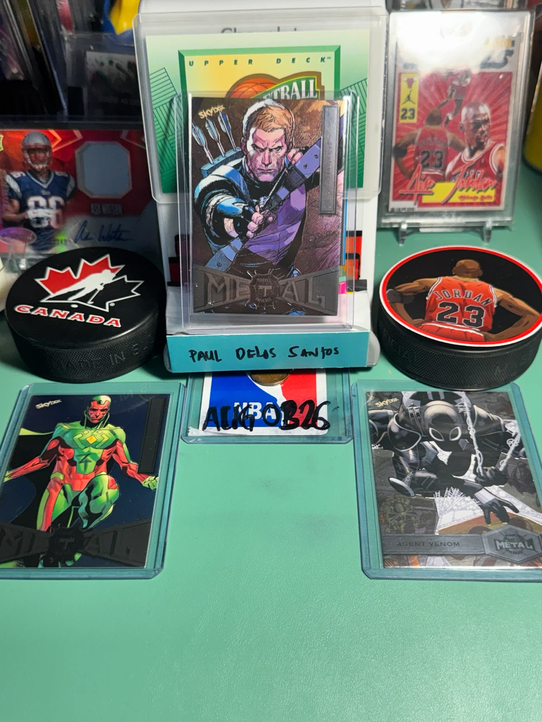 Skybox Marvel Metal Universe Vision Trading Card