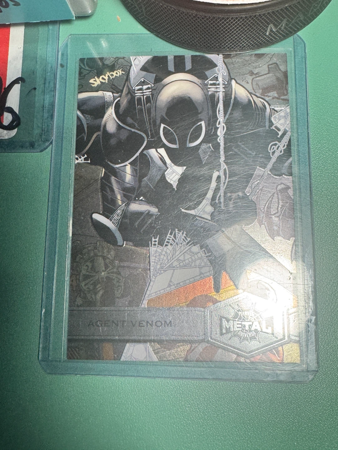 Skybox Marvel Metal Universe Vision Trading Card - photo 4