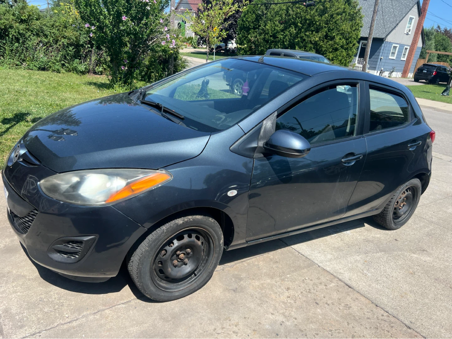 2012 Mazda 2 - photo 2