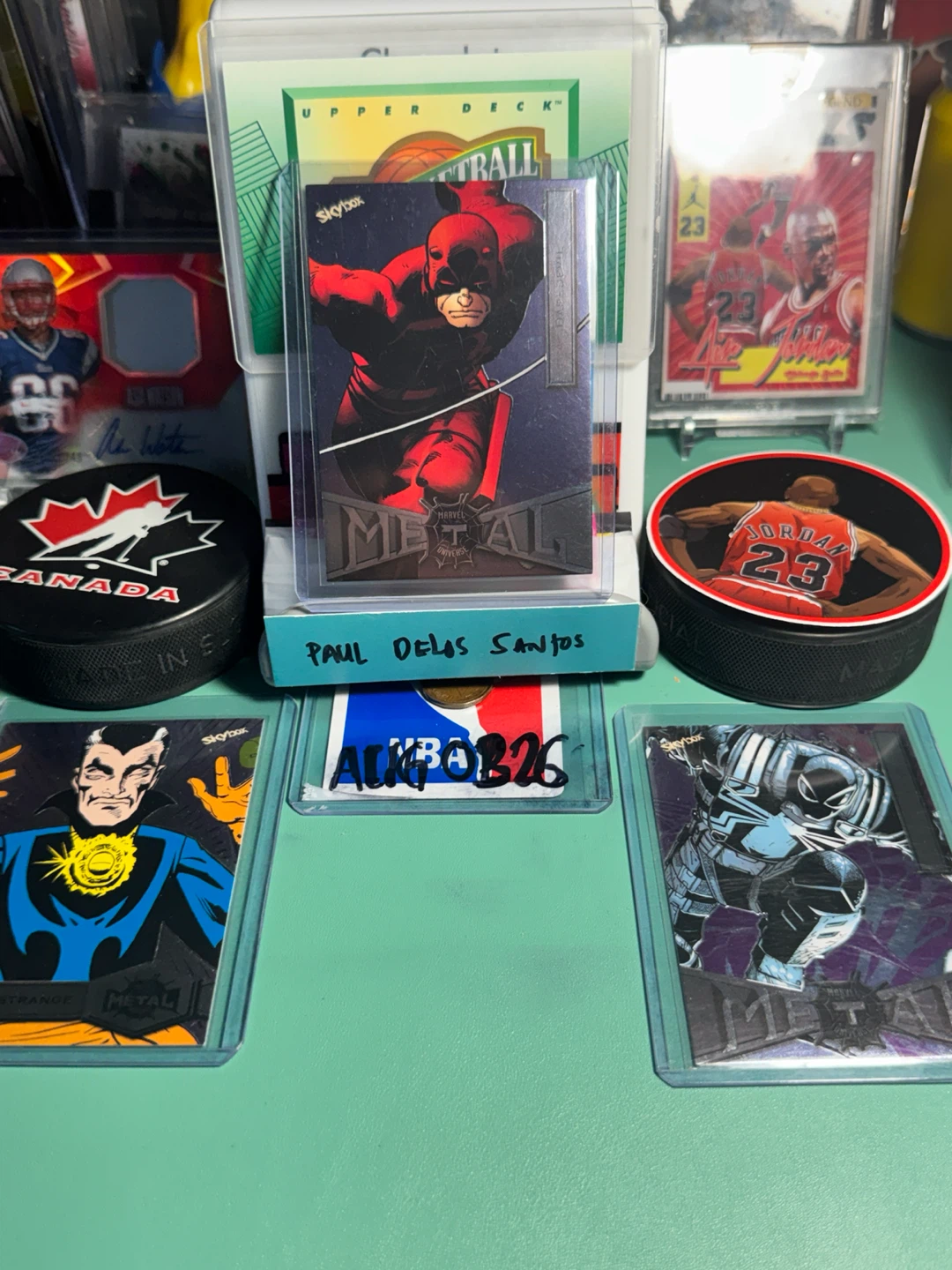 Skybox Marvel Metal Universe Trading Cards
