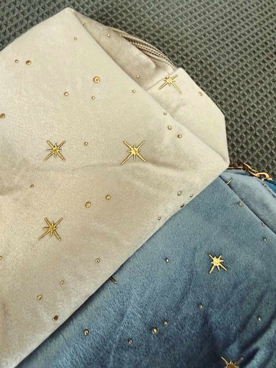 Velvet Makeup Bag with Gold Stars - photo 4