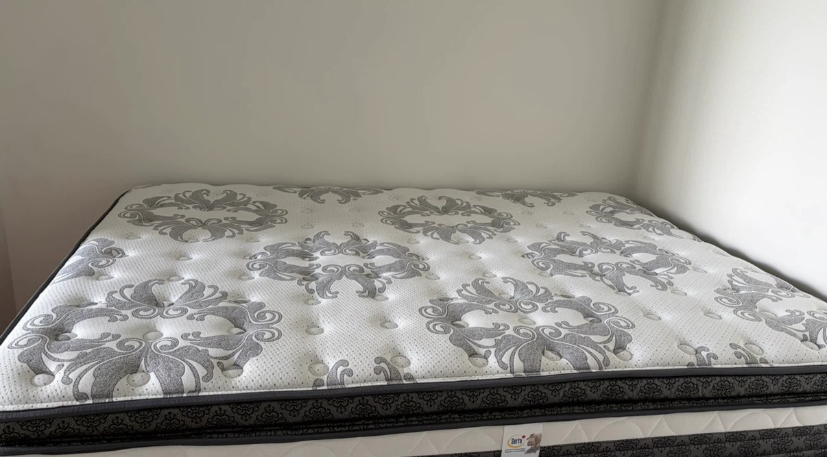 Selling double Serta Mattress