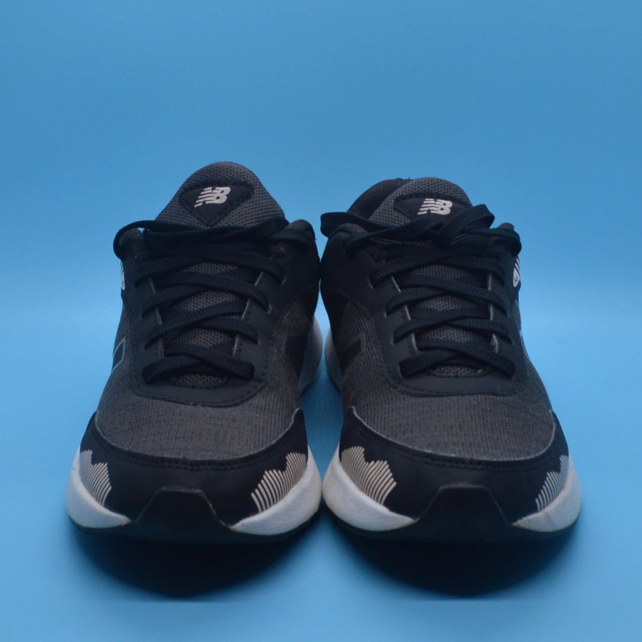 New Balance Kids Running Shoes Size 4.5