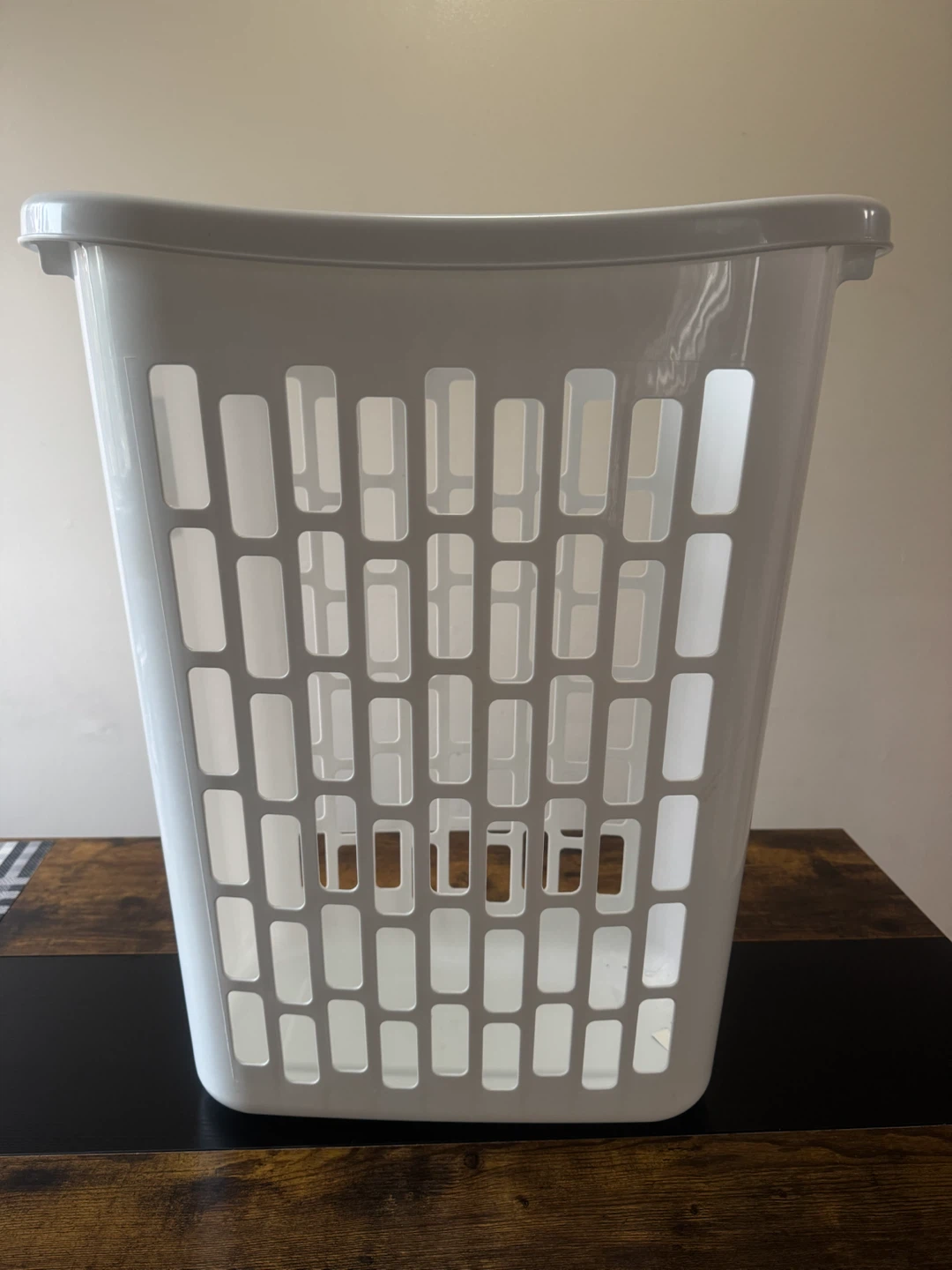 Sterilite White Laundry Basket