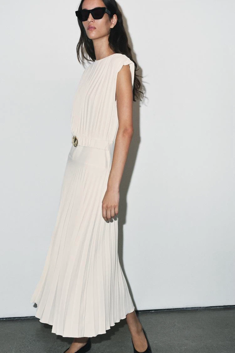 Zara size s NWT Cream Pleated Midi Dress with Belt