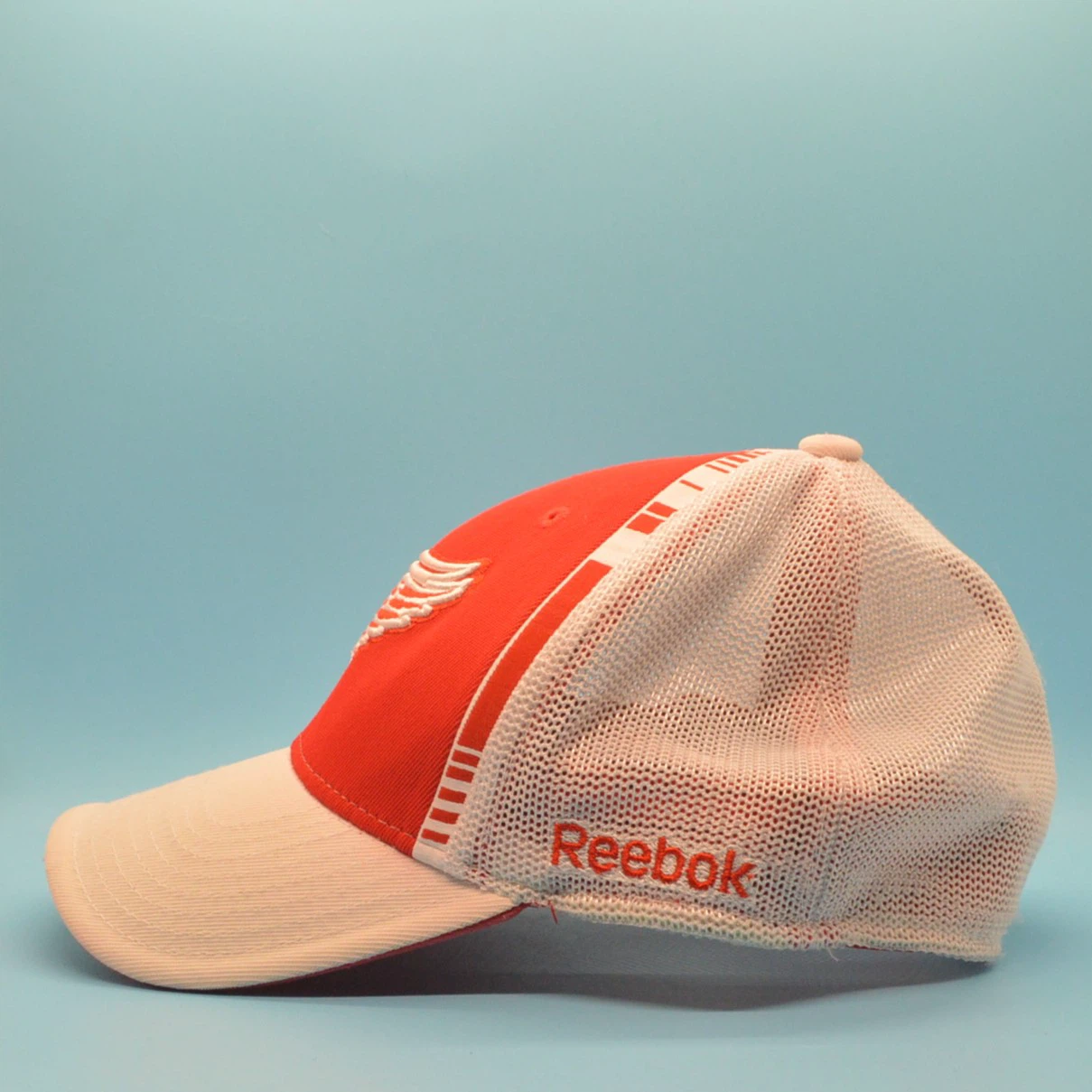 Reebok Detroit Red Wings Face Off Mesh Stretch Fit Hat S/M - photo 2