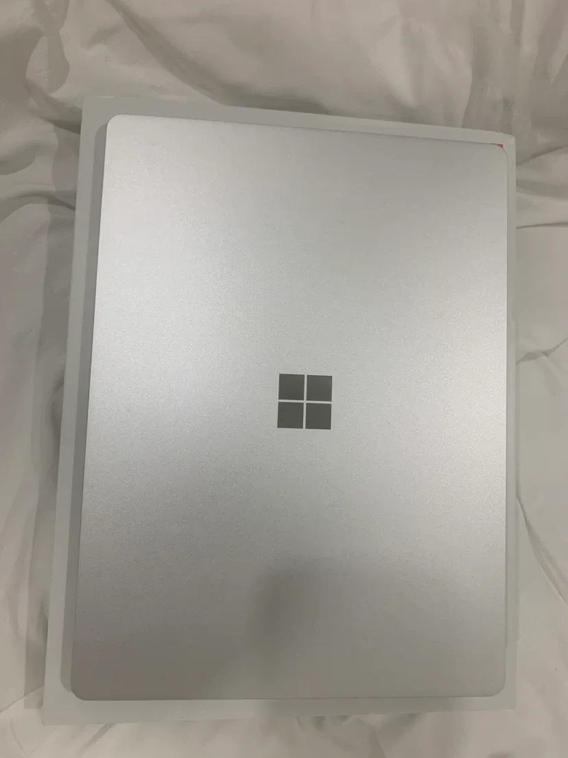 Microsoft Surface Laptop Go 10th Gen Intel Core i5 - photo 3