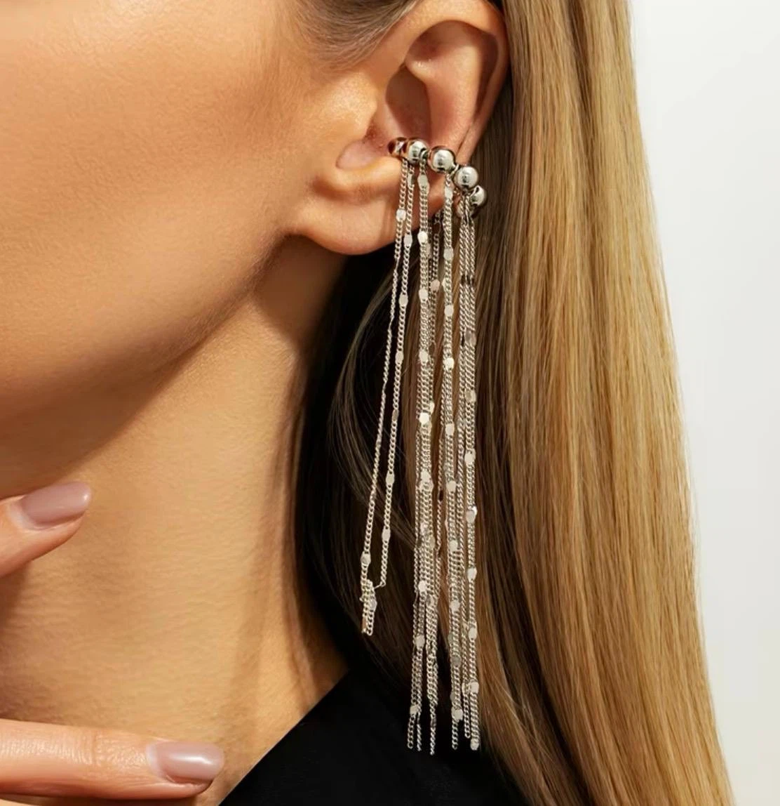 Silver-Tone Tassel Chain Ear Cuff - photo 4