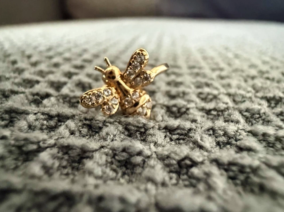 Crystal Bee Ear Cuff - photo 5