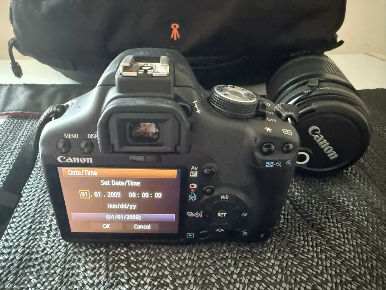 Canon EFS 55-250mm Lens and Camera Bundle - photo 3