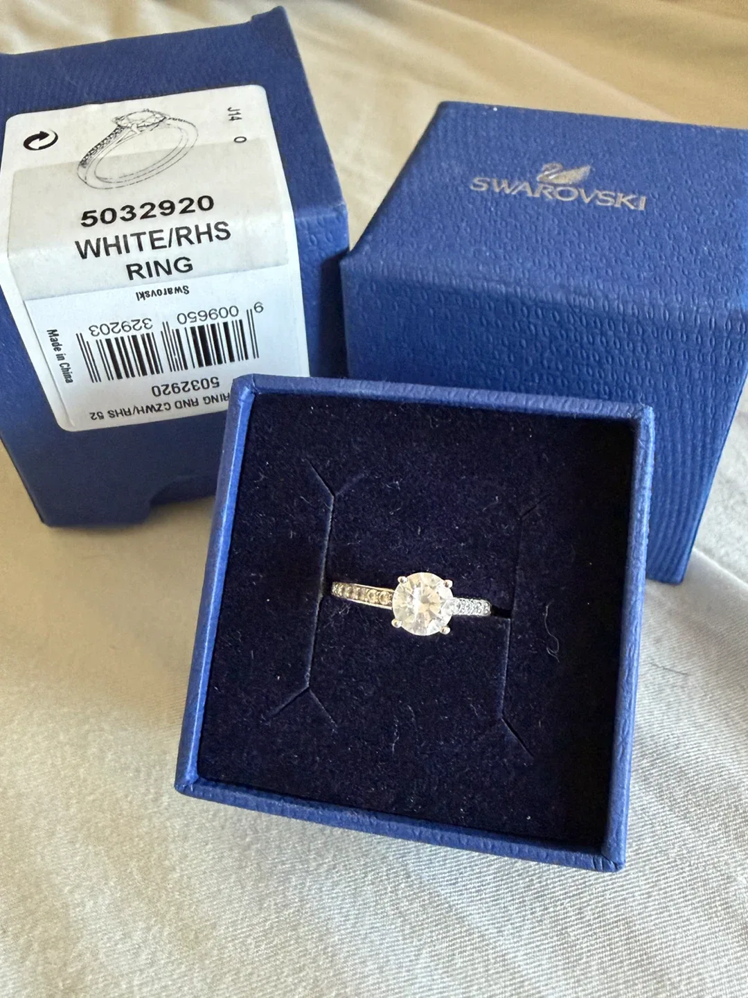 Swarovski ring comes with box