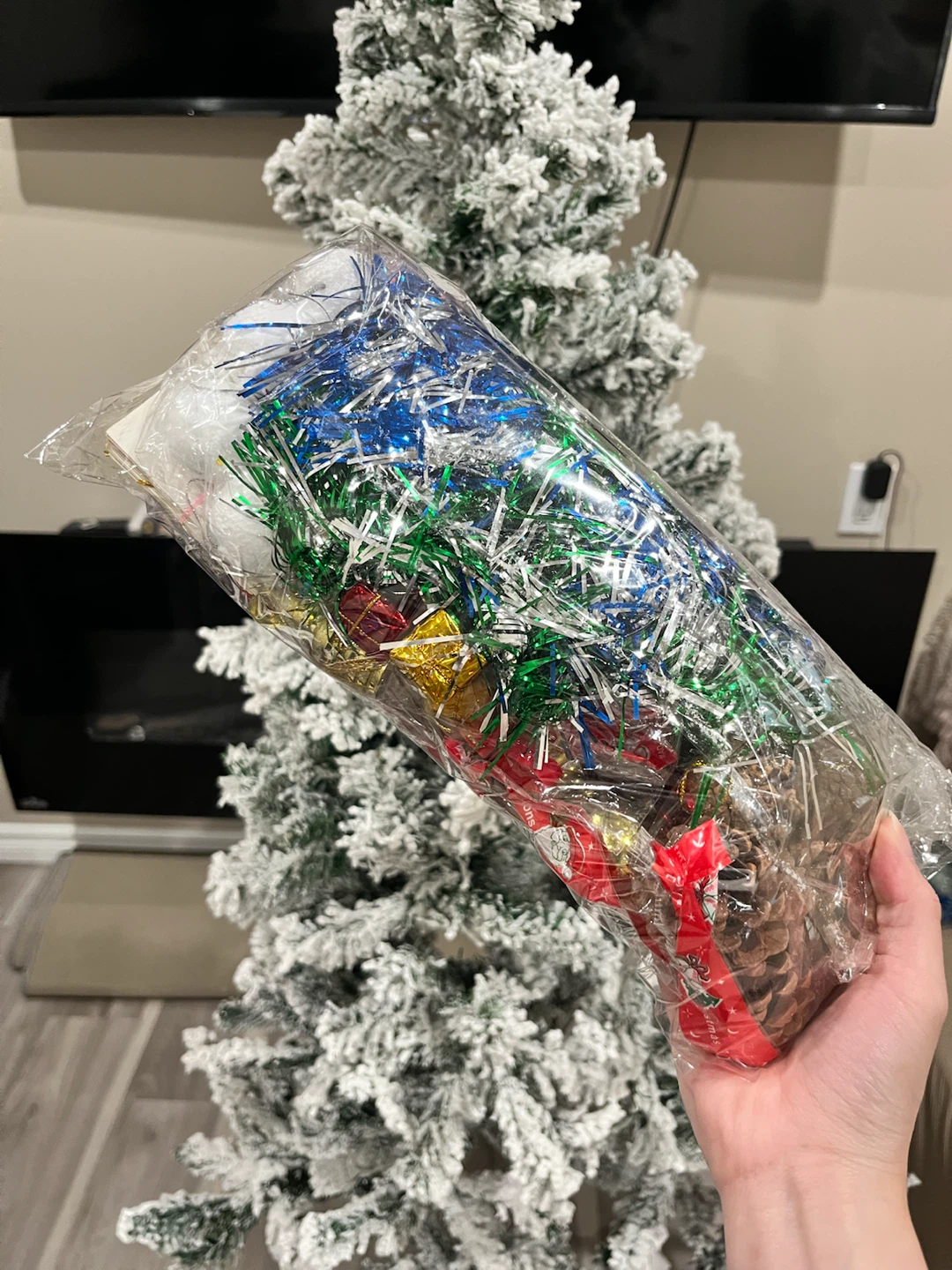 Flocked Christmas Tree with Decorations - photo 2