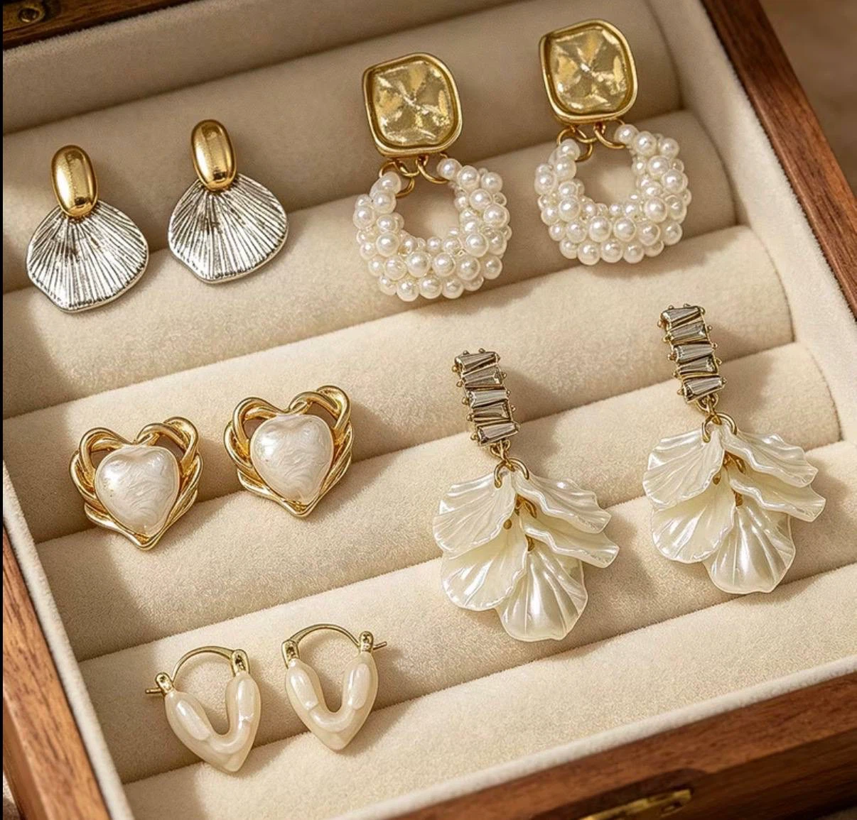 Elegant Earring Set – 5 Pairs