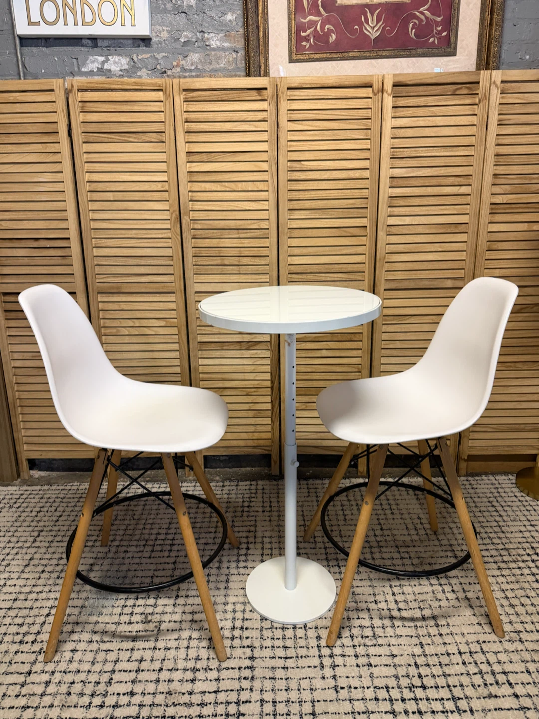 White Bar Table with 2 Chairs - photo 2