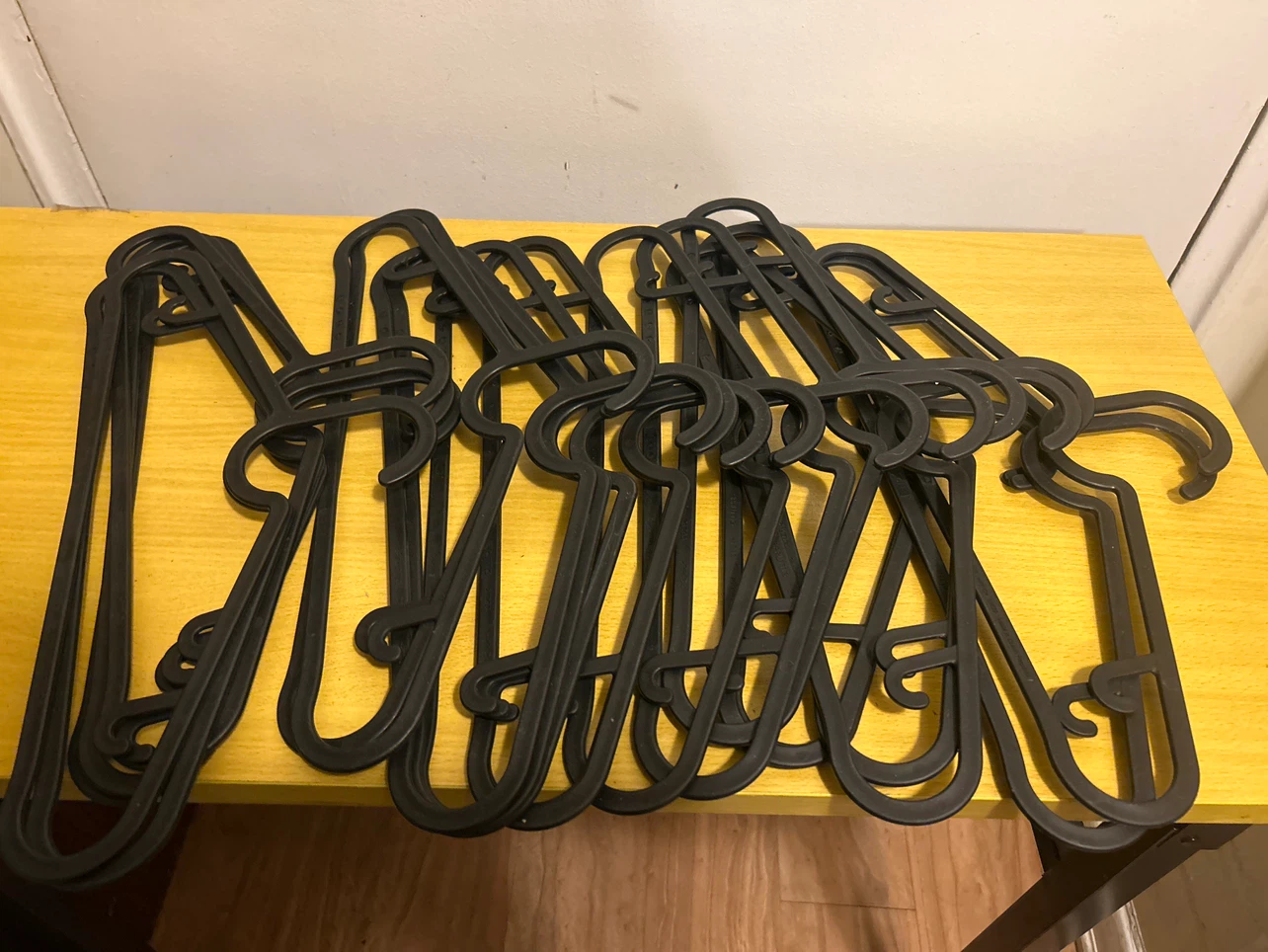 Black Plastic Hangers (Set of 20)