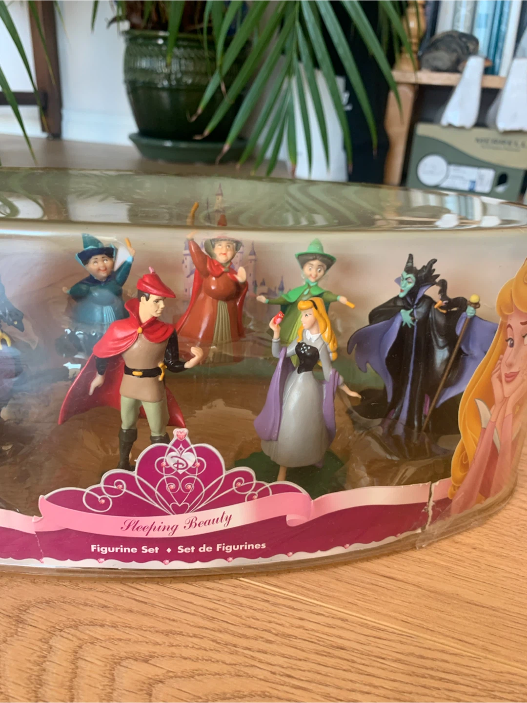 Disney The Little Mermaid & Sleeping Beauty Figurine Set - photo 4