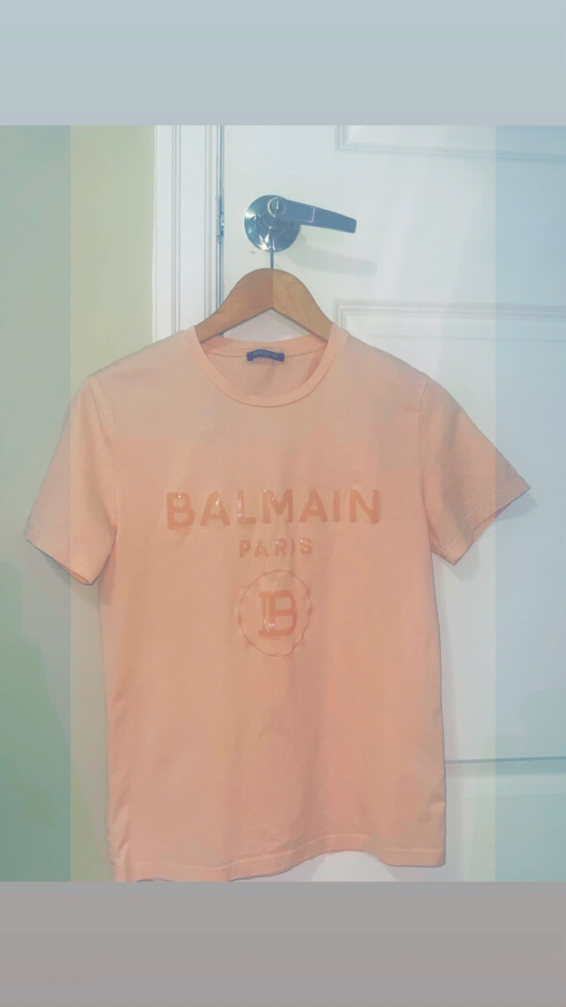2 Designer t- shirts both for 200