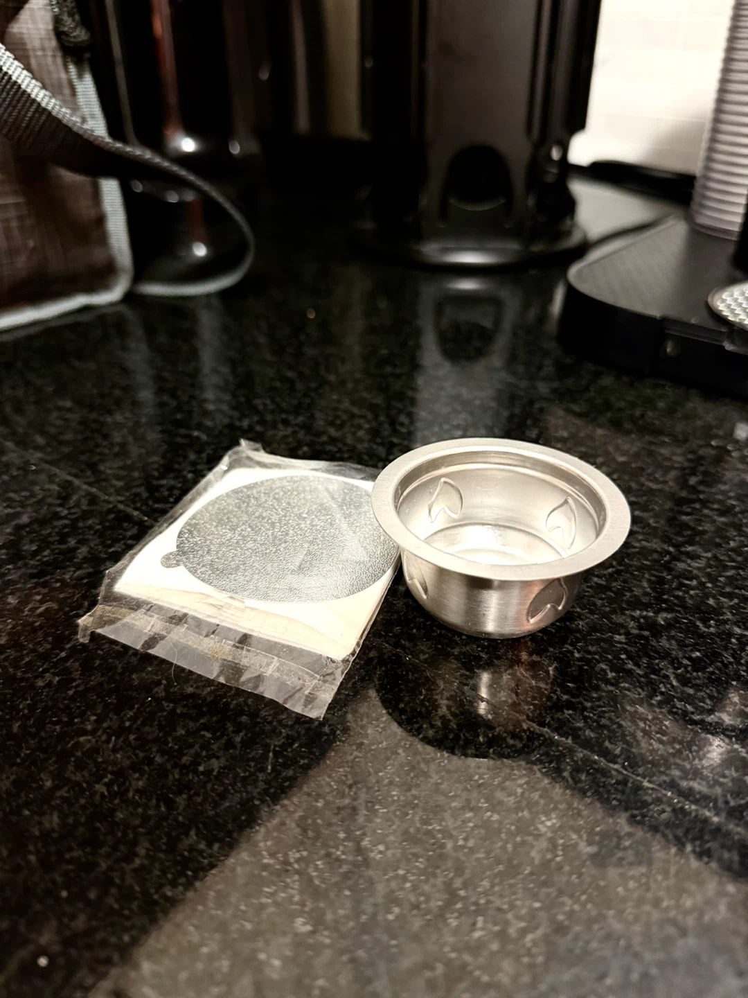 Nespresso Vertuo Coffee + 2 free items - photo 3
