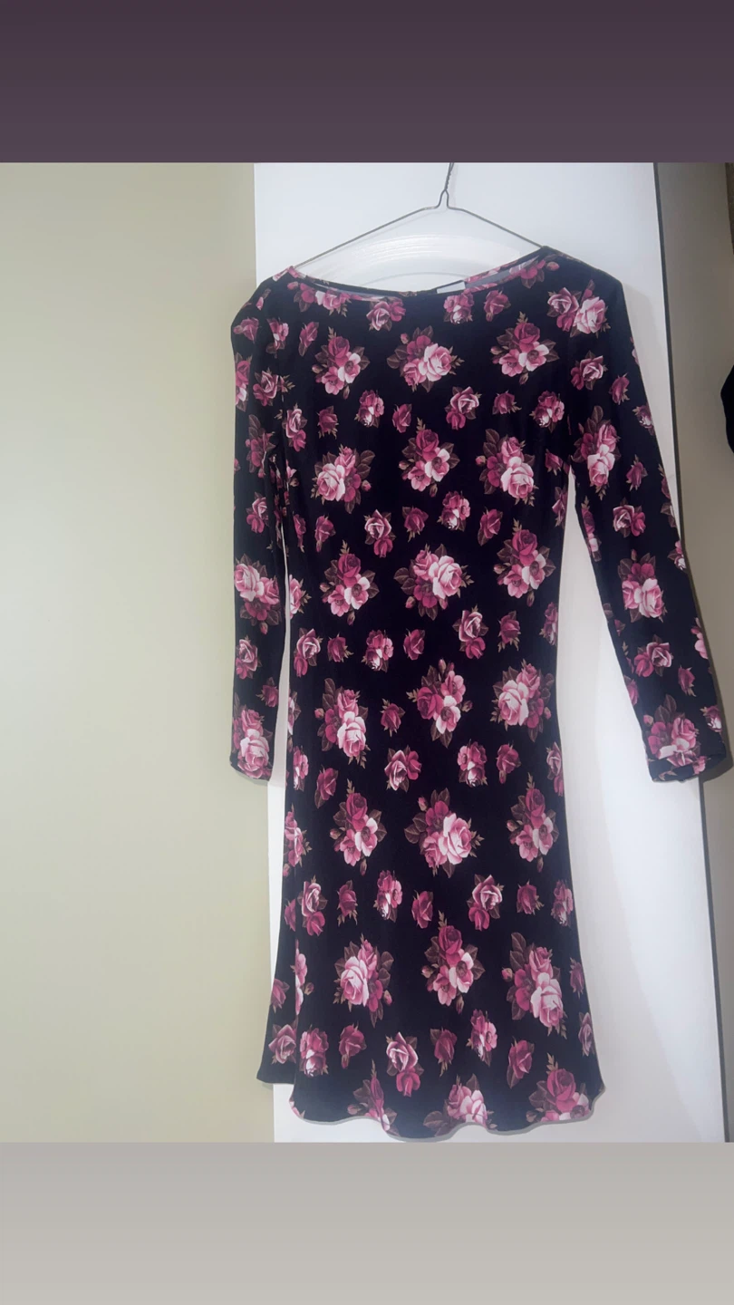 Aritzia Black floral long-sleeve dress