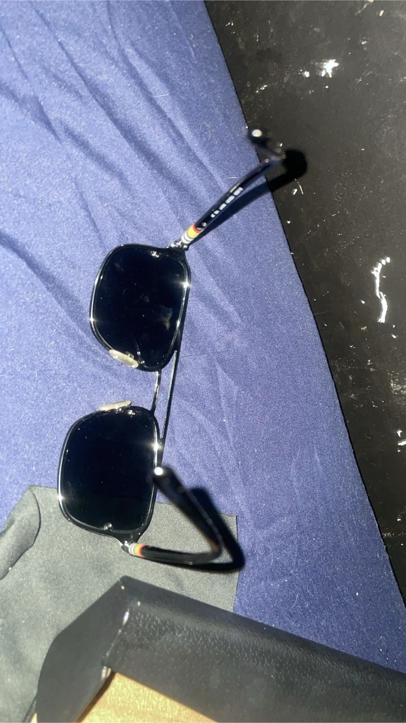 Burberry Sunglasses - photo 3