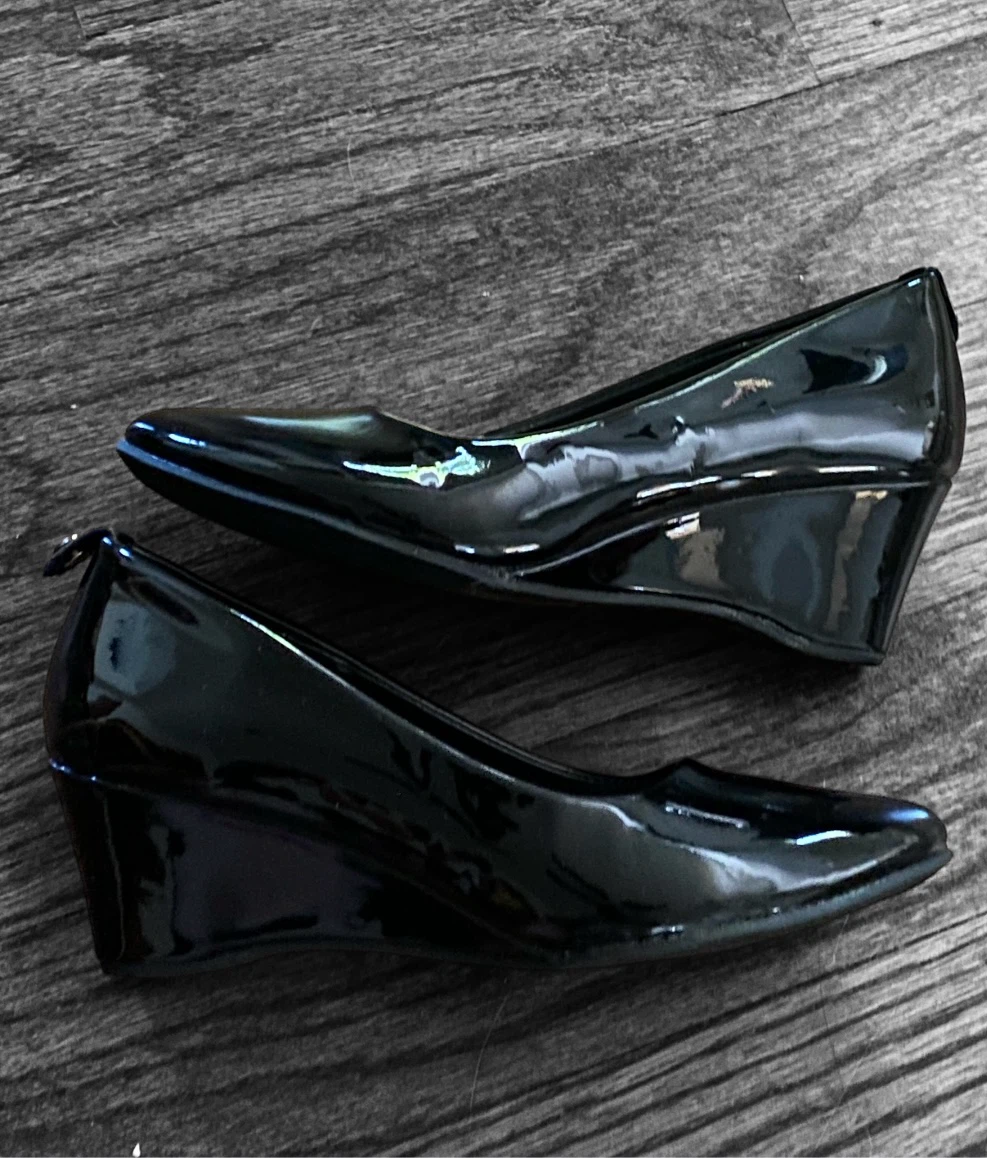 NEW Kenneth Cole Reaction Black Wedge Heels, Size 6 - photo 2