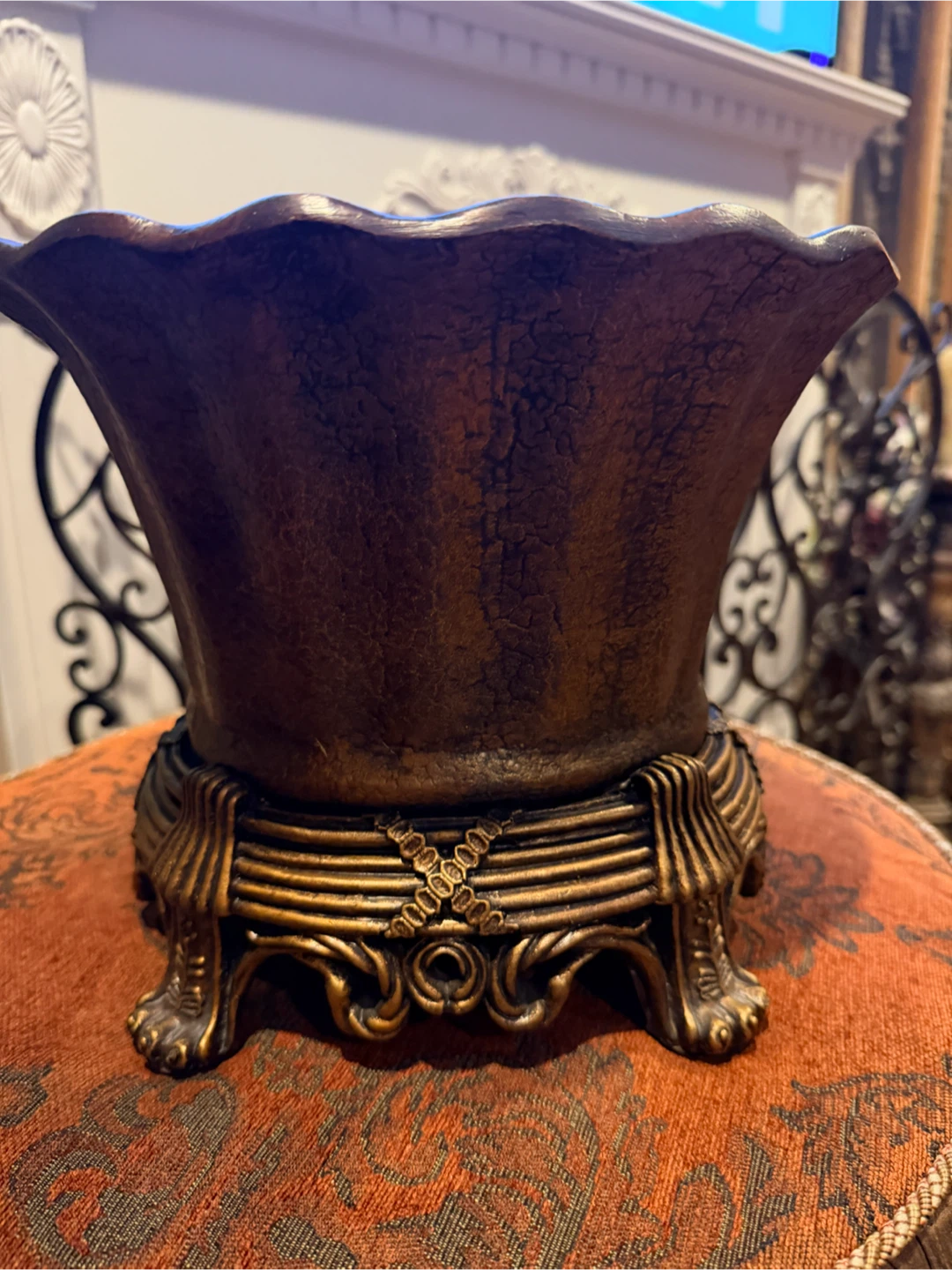 Decorative Bronze-Coloured Bowl with Stand - photo 2