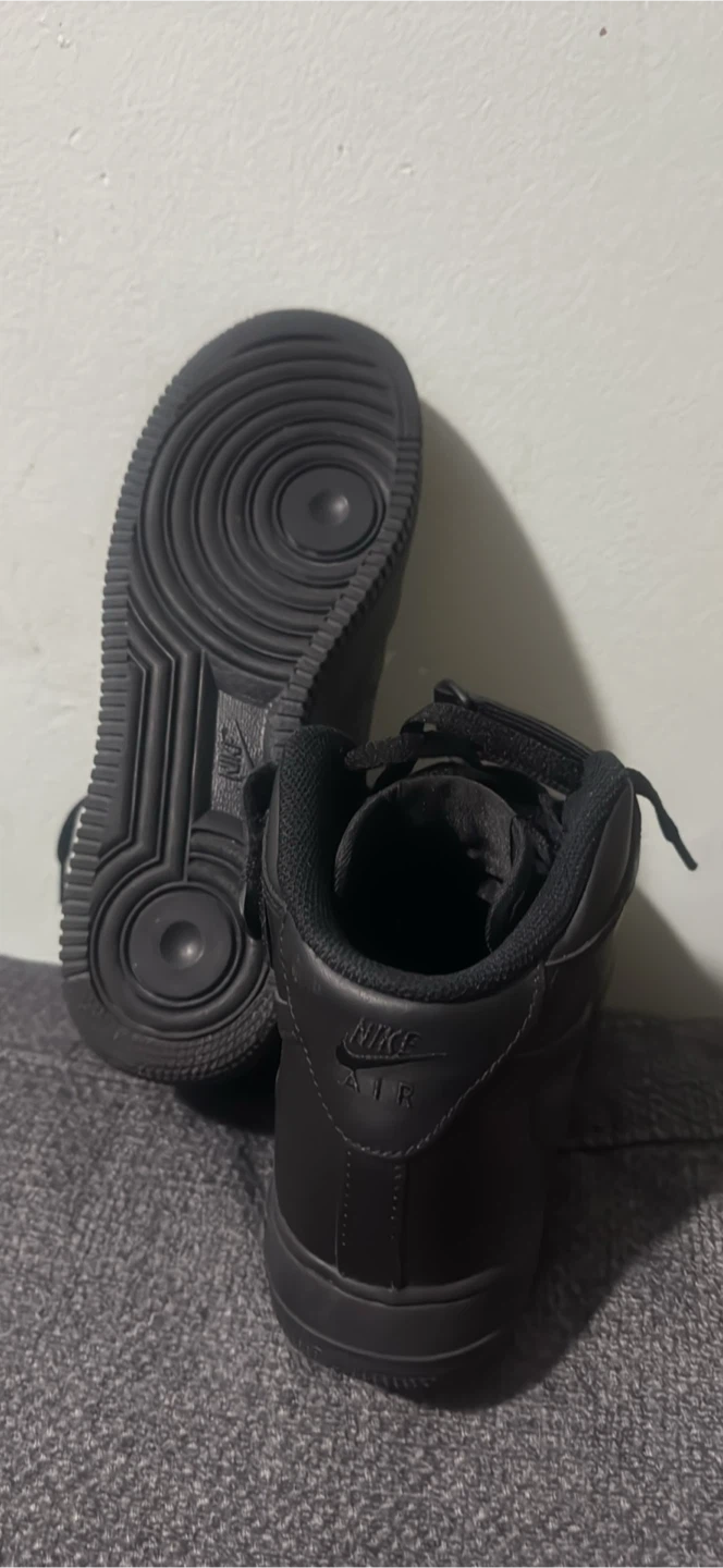 Nike Air Force 1 Mid Black - photo 3