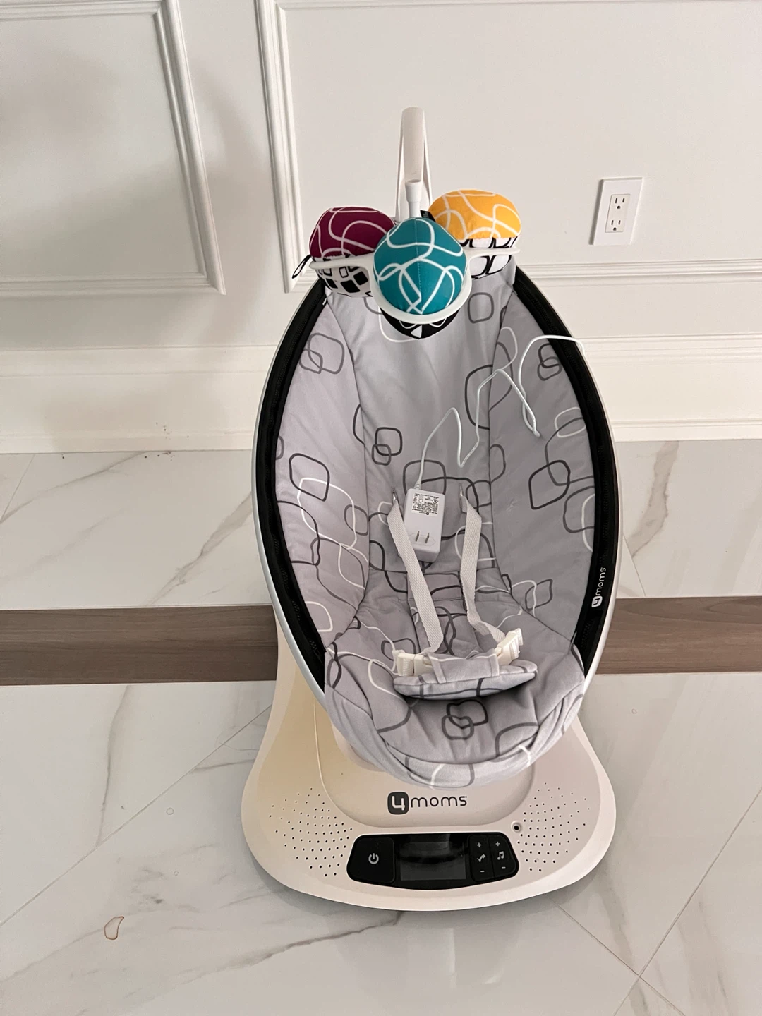4moms rockaRoo baby bouncer