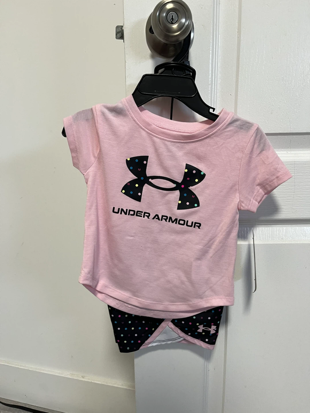 Under Armour Baby Girls Pink T-Shirt and Shorts Set 24 months